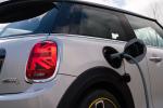 Mini Cooper SE Level 2 2020 года (UK)